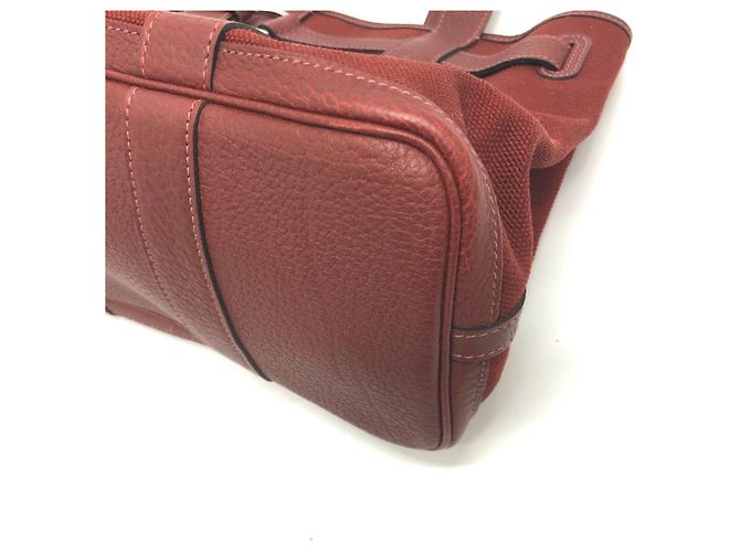 Borsa Tote Petite Santu di Hermès Bordò - vista 3