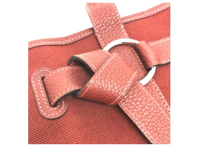 Borsa Tote Petite Santu di Hermès Bordò - vista 5