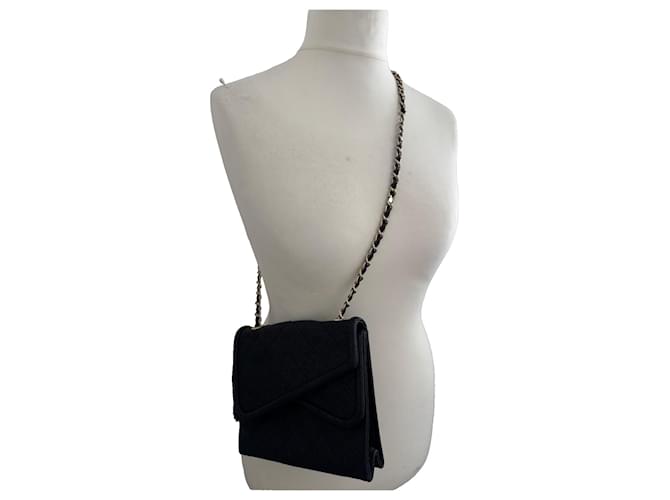 Chanel Borsa a tracolla Double Flap Nero Gold hardware - vista 17