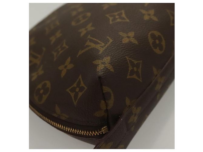 LOUIS VUITTON Pochette Cosmetica Demi Ronde Monogram M47520 LV Auth 133922 Monogramma - vista 15
