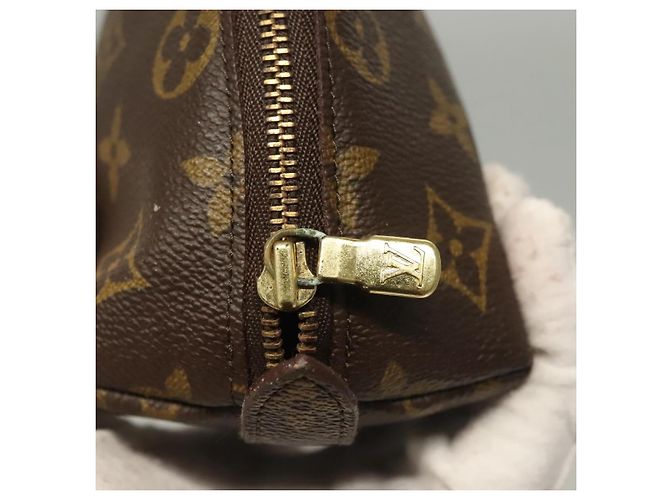 LOUIS VUITTON Pochette Cosmetica Demi Ronde Monogram M47520 LV Auth 133922 Monogramma - vista 8
