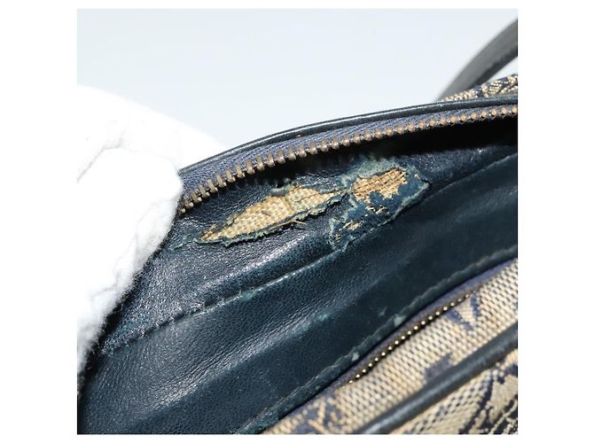 Céline Borsa a Spalla Celine C Sulky in Tela Blu Marina e Oro Auth 133571 D'oro Blu navy - vista 18