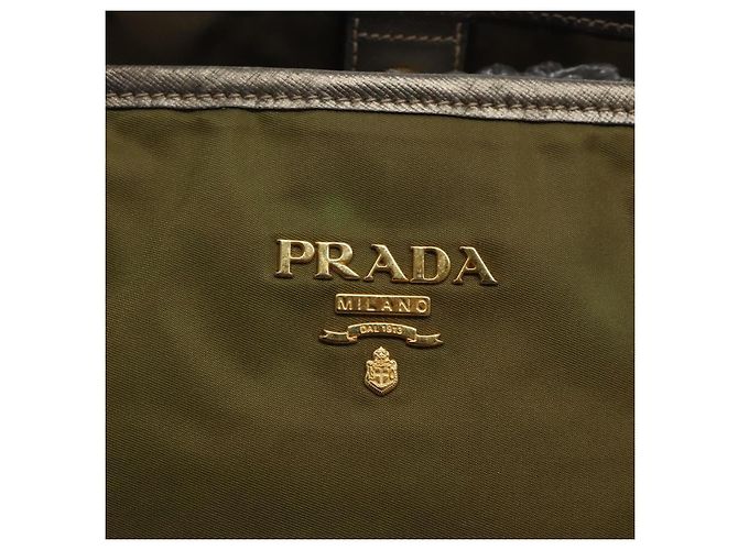 Borsa Tote PRADA in nylon khaki oro Auth 133051 D'oro Cachi - vista 15