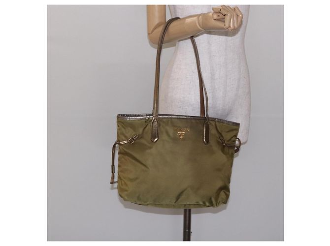 Borsa Tote PRADA in nylon khaki oro Auth 133051 D'oro Cachi - vista 22