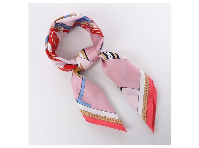 Foulard Hermès Carré 90 "LA BERLINE BAYADERE" 100% Seta in Rosa - vista 15