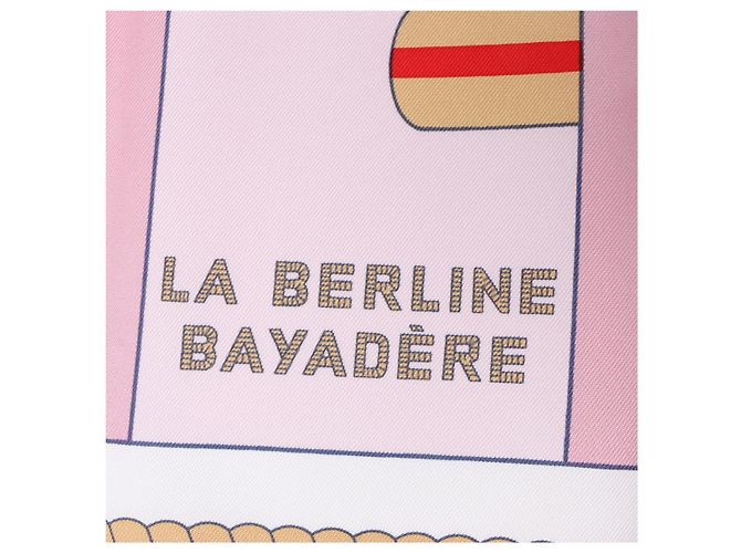 Foulard Hermès Carré 90 "LA BERLINE BAYADERE" 100% Seta in Rosa - vista 9