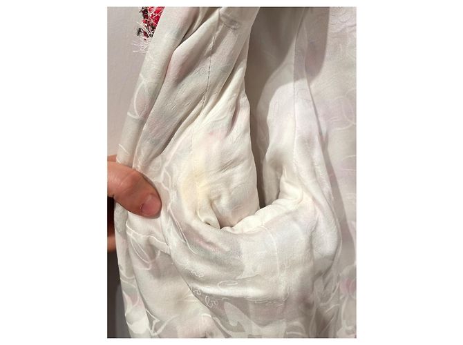 Chanel Jacke Rot Weiß mit Silbernen Ketten Größe 36 - Ansicht 14