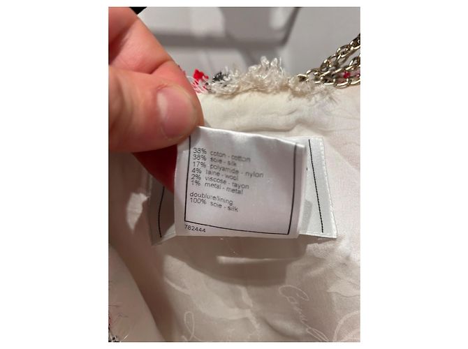 Chanel Jacke Rot Weiß mit Silbernen Ketten Größe 36 - Ansicht 5