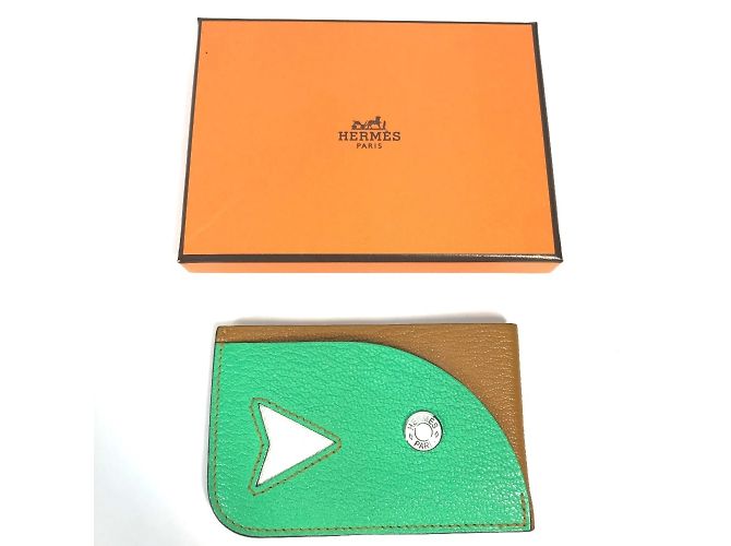 Bicolor Ziegenleder Reisepasshülle von Hermès Braun Mehrfarben Grün - Ansicht 2