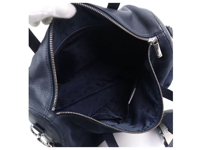 Sac Boston en cuir Armani Jeans 2 en 1 - vue 9