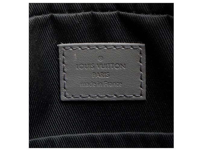 Louis Vuitton Monogram Shadow Duo Messenger Grau - Ansicht 8