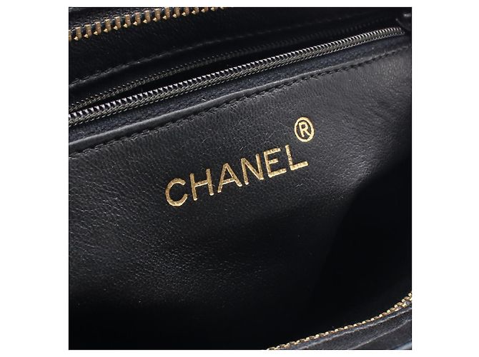Borsa a Spalla Chanel in Pelle di Agnello con Marchio Coco Nera Nero - vista 4