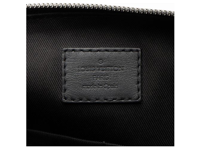 Messenger PM Discovery Damier Infini Louis Vuitton Nero - vista 8
