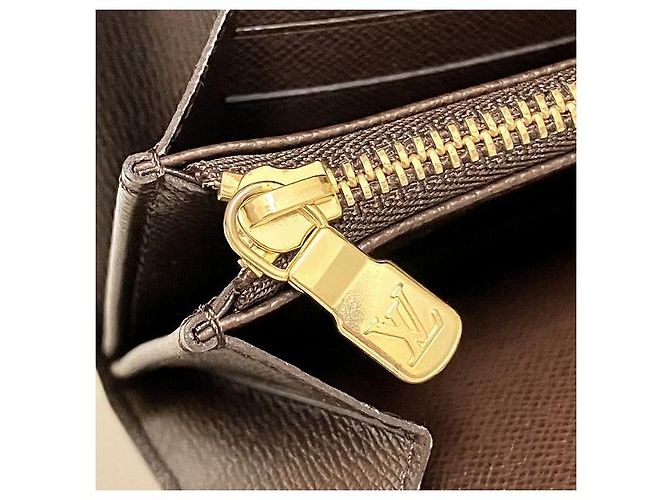 Portafoglio Lungo Damier Sarah di Louis Vuitton Marrone - vista 8