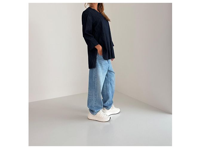 Camisa Max Mara de algodón denim azul con bordado de lentejuelas negras - vista 6
