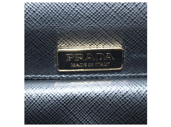 Prada Borsa a Spalla in Pelle Nera e Oro Auth 134572V Nero D'oro - vista 20