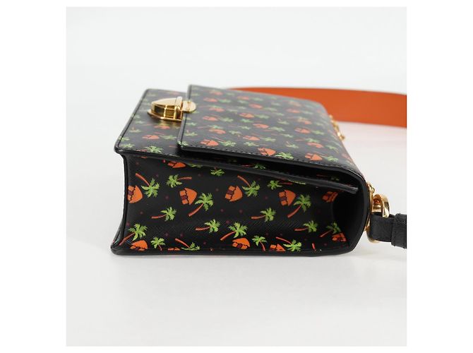 Prada Borsa a Spalla in Pelle Nera e Oro Auth 134572V Nero D'oro - vista 4