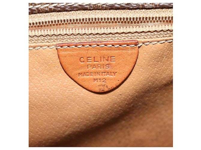 Céline Borsa a Spalla in Tela Macadam CELINE in Pelle PVC Marrone Oro Auth 136153 D'oro - vista 16