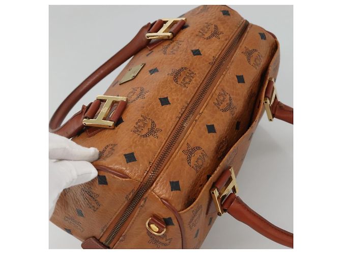 Sac Boston MCM Logogram Vicetos en cuir PVC marron et or Auth am8857 Doré - vue 6