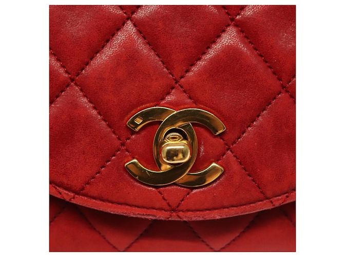 CHANEL Borsa a Spalla Matelassé in Pelle di Agnello Rossa Oro CC Auth 136059 Rosso D'oro - vista 15