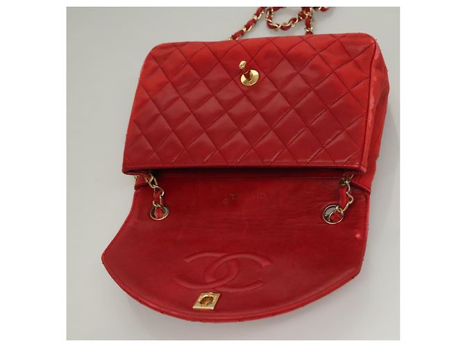 CHANEL Borsa a Spalla Matelassé in Pelle di Agnello Rossa Oro CC Auth 136059 Rosso D'oro - vista 16