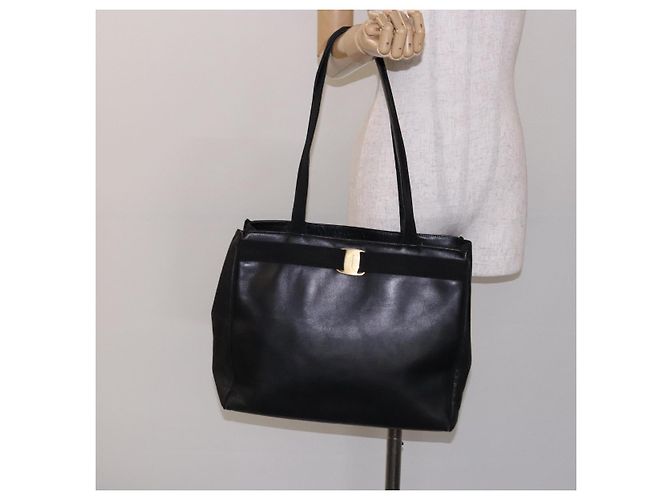 Salvatore Ferragamo Vala Tote Bag Leather Black Gold Auth bs27710 Golden - view 20