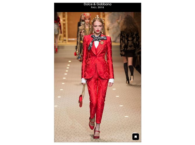Desfile de moda Dolce & Gabbana Otoño 2018 Roja - vista 9