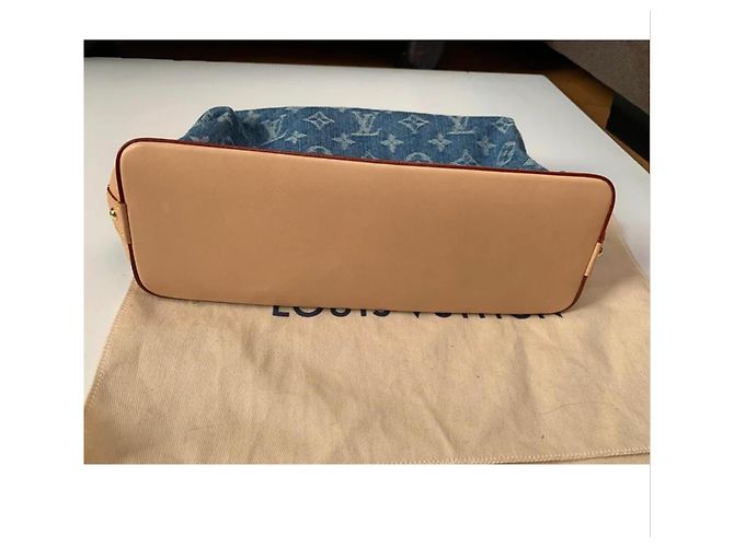 Louis Vuitton Pochette Cosmetica GM Monogram Denim Blu - vista 2