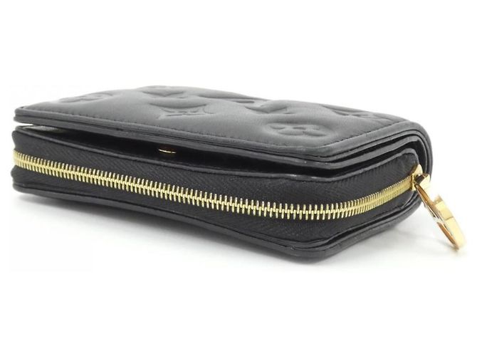Cartera Lou Coussin Louis Vuitton Negro - vista 3