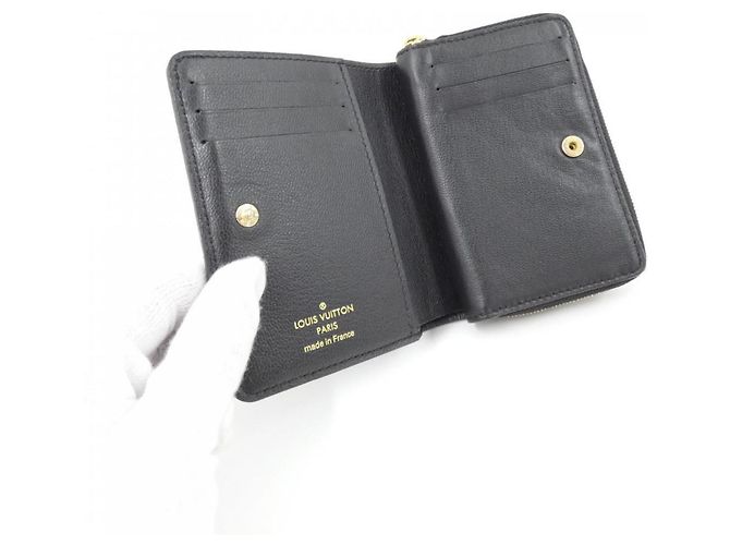 Cartera Lou Coussin Louis Vuitton Negro - vista 7
