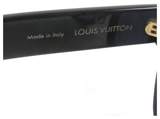 Louis Vuitton LV Confidence Square Sunglasses Black - view 10