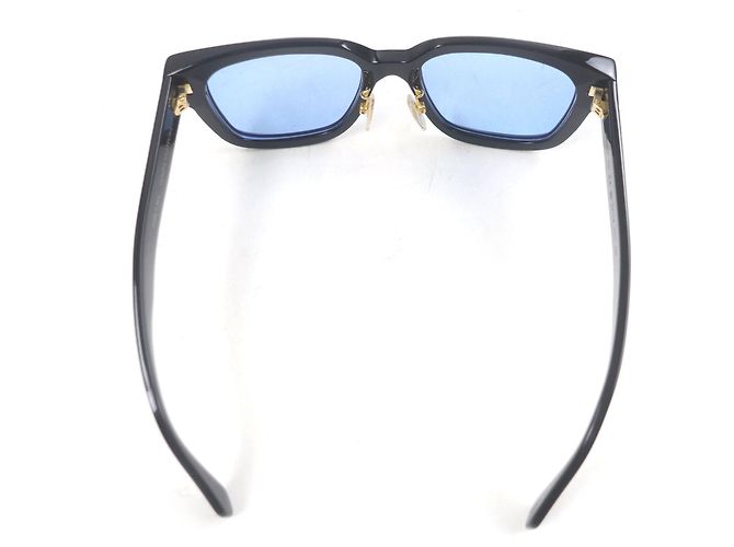 Louis Vuitton LV Confidence Square Sunglasses Black - view 6