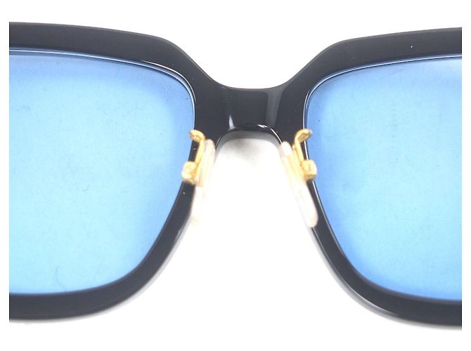 Louis Vuitton LV Confidence Square Sunglasses Black - view 7
