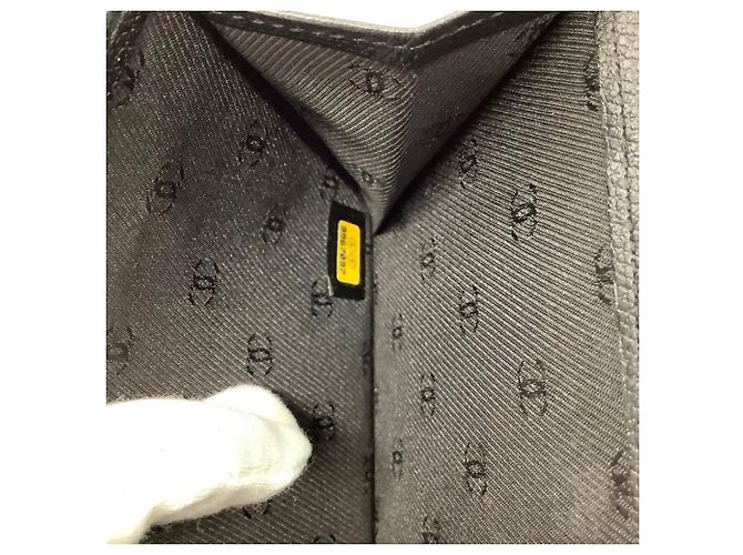 Chanel Coco Button W langer Geldbeutel aus schwarzem Leder - Ansicht 10
