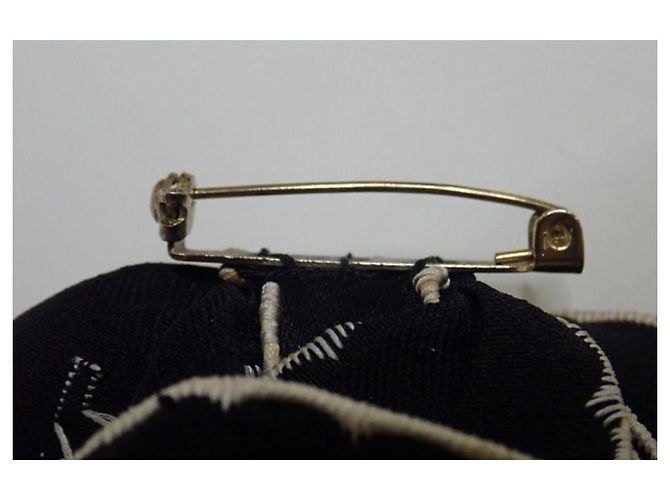 Coco Crush Spilla Vintage a Fiocco Chanel Nera Nero - vista 6