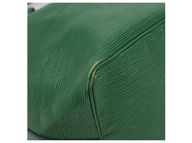 Noe LOUIS VUITTON Epi Petit Noé Borsa a Spalla Verde M44104 LV Auth yk19009 - vista 14