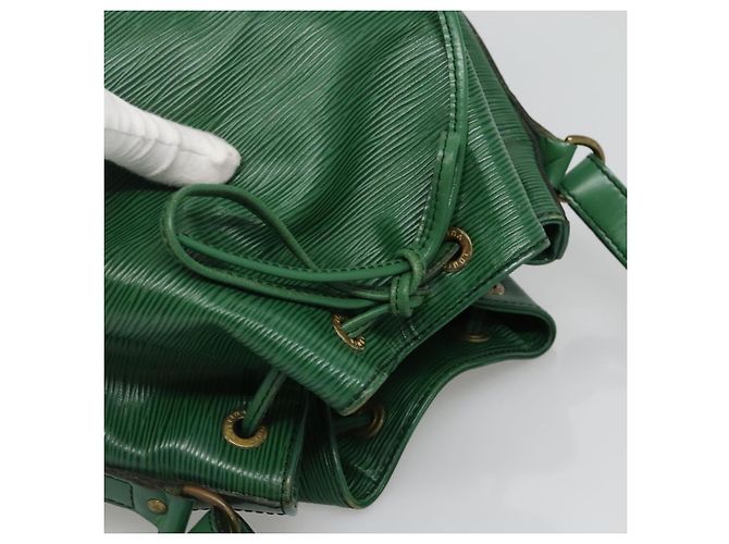 Noe LOUIS VUITTON Epi Petit Noé Borsa a Spalla Verde M44104 LV Auth yk19009 - vista 6