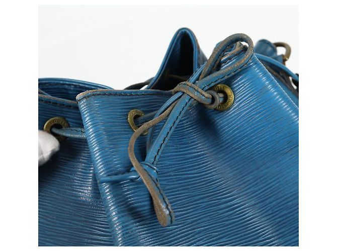 Noe LOUIS VUITTON Borsa a Spalla Petit Noé Epi Blu M44105 LV Auth 134536 - vista 19