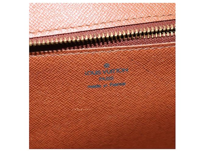 LOUIS VUITTON Monogram Bordeaux 27 Schultertasche M51797 LV Auth 135649 Monogramm - Ansicht 19