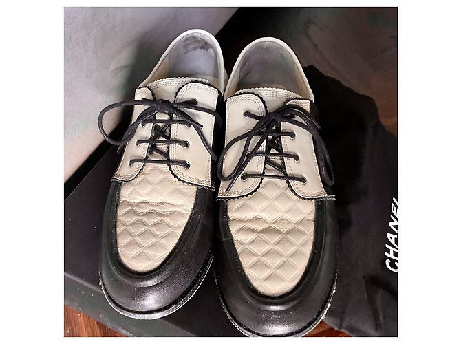 Chanel Stringate Nero Bianco - vista 3