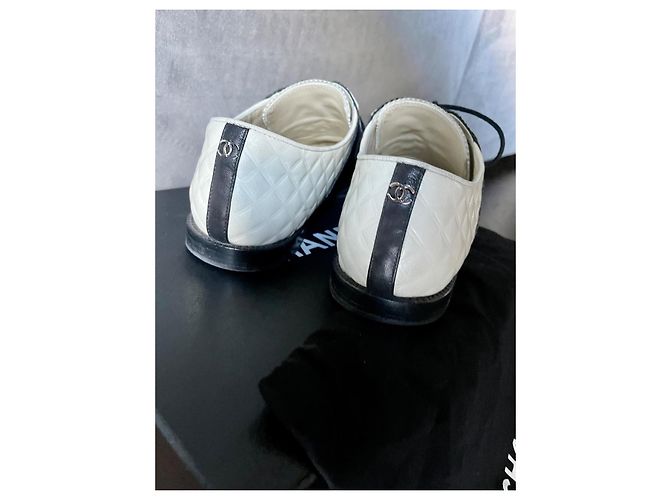 Chanel Stringate Nero Bianco - vista 4