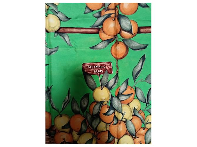 Sciarpa di seta Hermès Lemon & Orange 1962 verde - vista 2