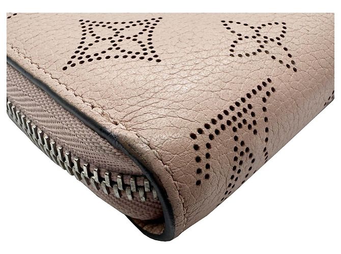 Cartera Larga Mahina Louis Vuitton en Rosa - vista 5