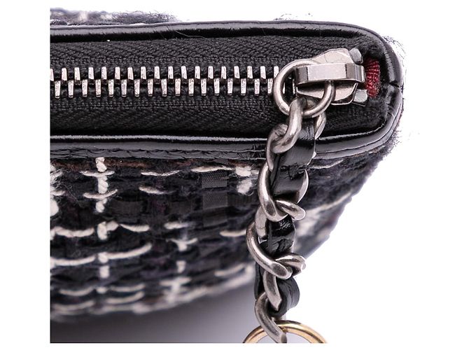 Clutch Gabrielle O in tweed nero medio di Chanel - vista 7