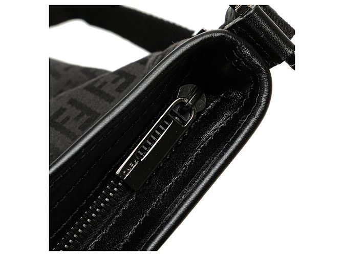 Borsa a tracolla in tela Zucchino nera Fendi Nero - vista 8