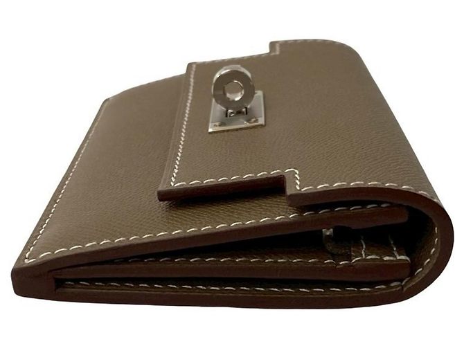 Billetera Slim Kelly de Hermès Castaño - vista 5