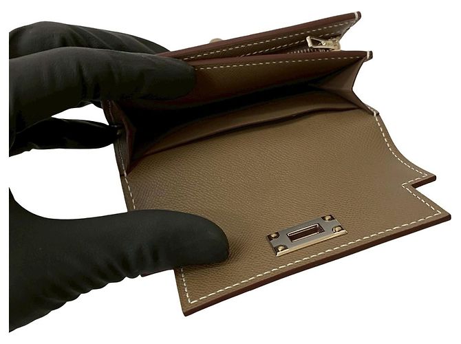 Billetera Slim Kelly de Hermès Castaño - vista 8