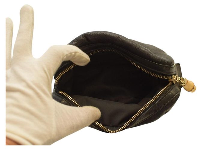Bamboo GUCCI Clutch Bag Vintage in Pelle Nera con Zip in Bambù in pelle morbida nera Nero - vista 14