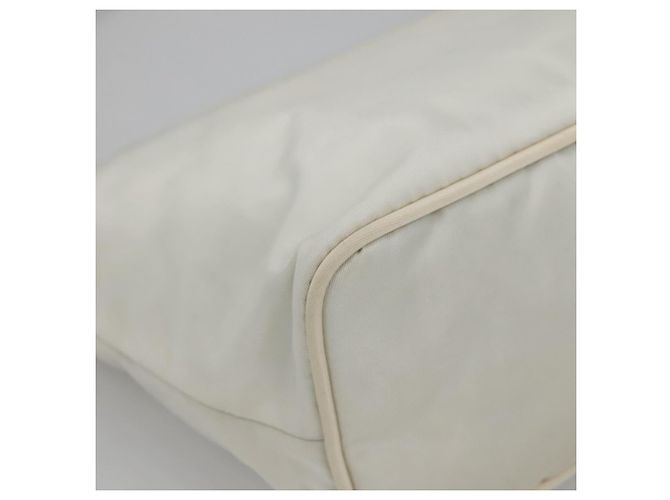 PRADA Schultertasche Nylon Weiß Silber Authentisch 136266 - Ansicht 17