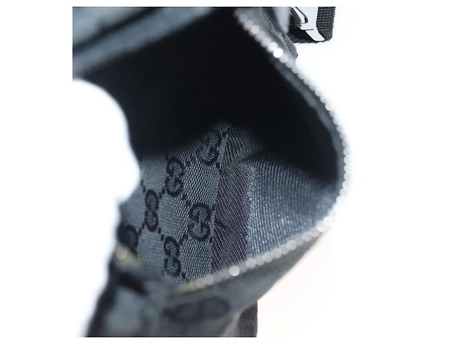 Borsa a vita GG Canvas Gucci Nera Argento 28566 Auth yk19002 Nero - vista 20